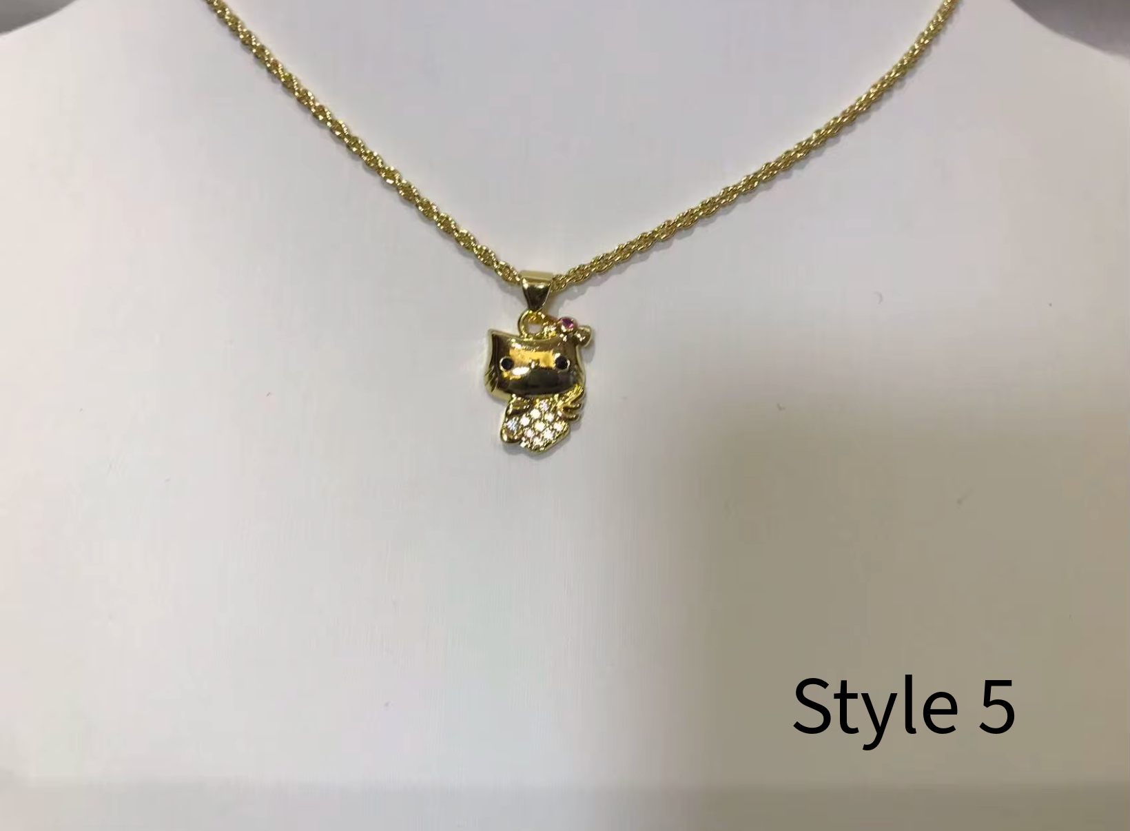 Hello Cali 18k Gold Necklace
