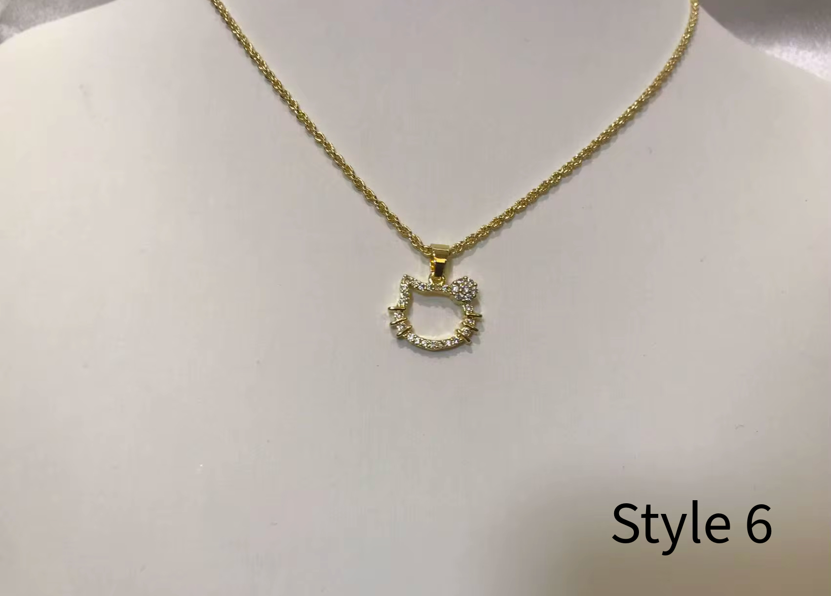 Hello Cali 18k Gold Necklace